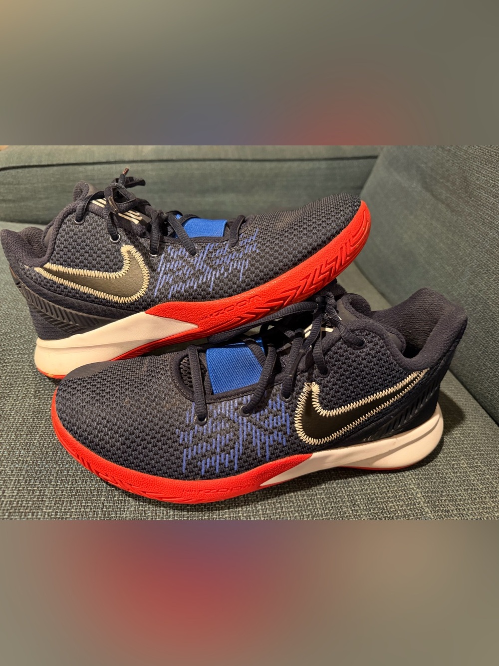 Mens Nike Kyrie Flytrap II USA Obsidian/Black/University Red  Men’s size 8.5